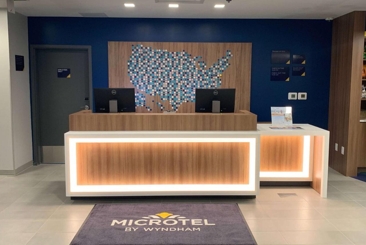 Microtel Inn & Suites By Wyndham Рехобот-Біч Екстер'єр фото
